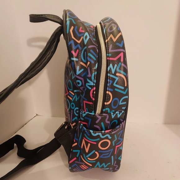 Funko Netflix Stranger Things Retro 80's Mini Bookbag/Backpack - Picture 5 of 9